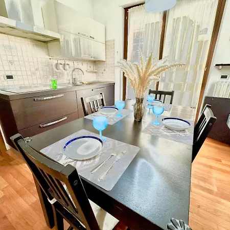 Apartament A 2 Passi Dal Mare Con Terrazza - 4 Posti Letto *